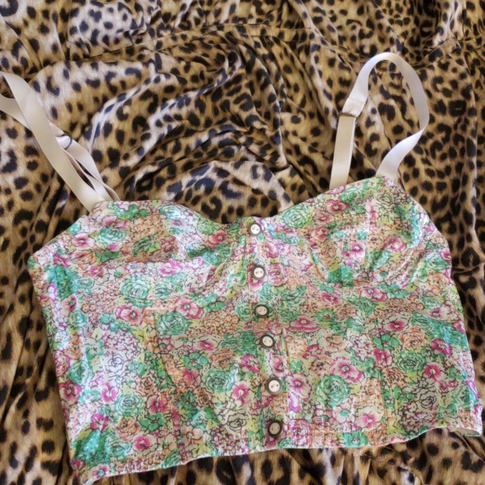 Crop top